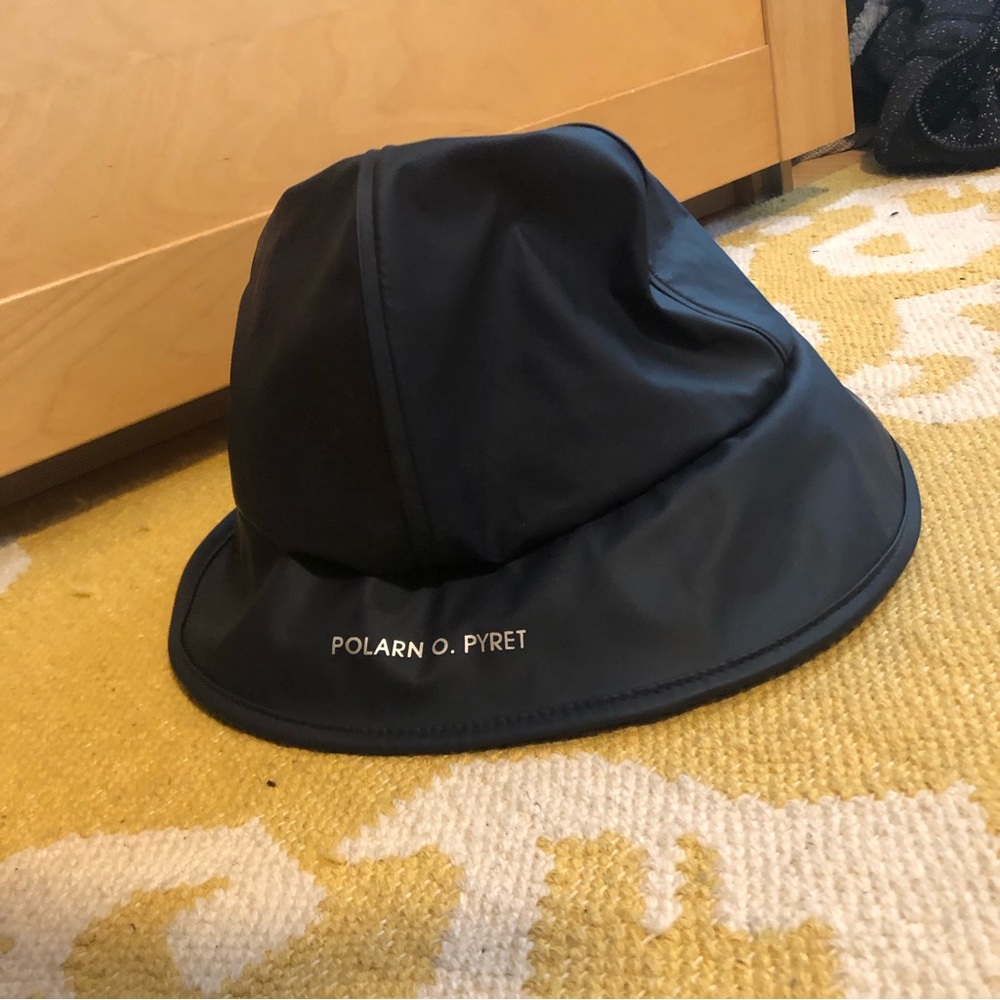 Polarn O. Pyret NORTH EASTER RAIN HAT (6-9YRS) Navy